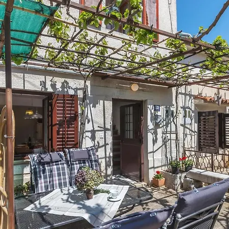 1 Bedroom Stunning In