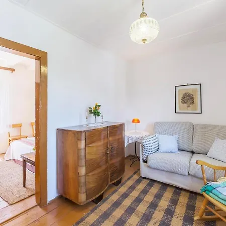1 Bedroom Stunning In *